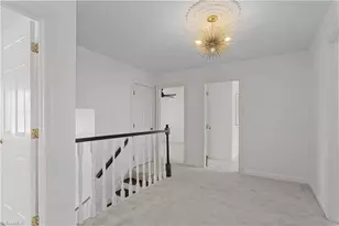 1005 Westminster Dr, Greensboro, NC 27410 - Photo 23