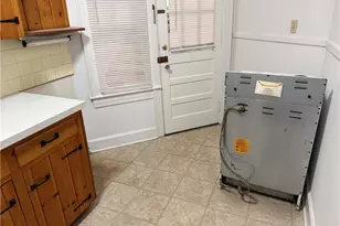 647 Irving St, Winston-Salem, NC 27103 - Photo 3