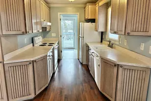 114 W Green Ct, Greensboro, NC 27407 - Photo 7