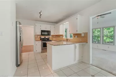 163 Somerset Drive, Reidsville, NC 27320 - Photo 17