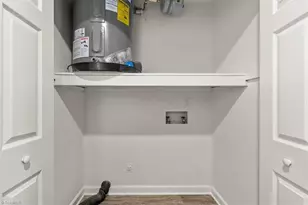 1518 Benjamin Pkwy, Greensboro, NC 27408 - Photo 21