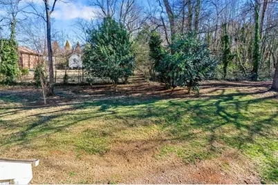 1518 Benjamin Parkway #C, Greensboro, NC 27408 - Photo 33