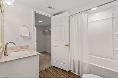1518 Benjamin Parkway #C, Greensboro, NC 27408 - Photo 27