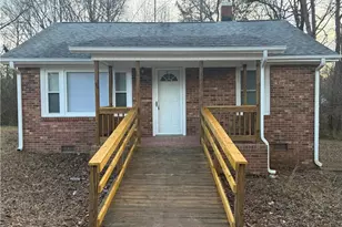 605 Nichols St, Madison, NC 27025 - Photo 23