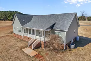 6880 Big Tree Ln, Liberty, NC 27298 - Photo 31