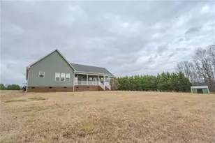 6880 Big Tree Ln, Liberty, NC 27298 - Photo 31