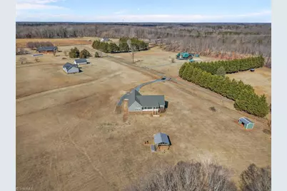 6880 Big Tree Lane, Liberty, NC 27298 - Photo 39