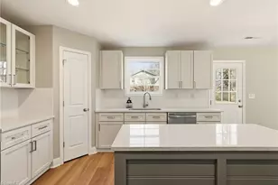 1703 Lincoln St, Greensboro, NC 27401 - Photo 5