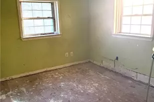 2503 W Vandalia Rd, Greensboro, NC 27407 - Photo 9