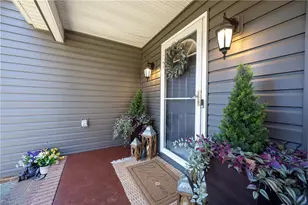 2221 Standing Oak Ln, Pfafftown, NC 27040 - Photo 5