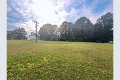 000 Rockwood Avenue, Burlington, NC 27215 - Photo 1