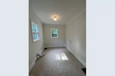 3000 W Lexington Avenue Extension, High Point, NC 27262 - Photo 9