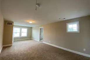 4003 Crimson Wood Ct, Greensboro, NC 27410 - Photo 9