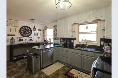 166 Town Lane, Mount Airy, NC 27030 - Photo 9