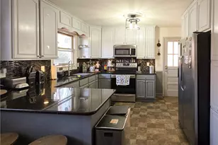 166 Town Ln, Mount Airy, NC 27030 - Photo 7