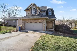 676 High Rock Shores Dr, Lexington, NC 27292 - Photo 3