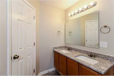 3607 Garden Place Road, Greensboro, NC 27406 - Photo 9