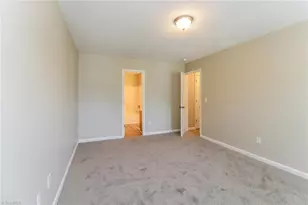 3607 Garden Place Rd, Greensboro, NC 27406 - Photo 7