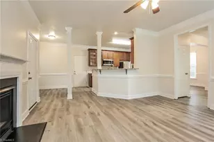 8 Brackenwood Ct, Greensboro, NC 27407 - Photo 5