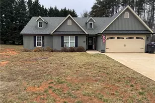 1029 Lee Acres Dr, Walnut Cove, NC 27052 - Photo 3