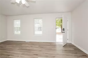 135 W Lakefield Dr, Greensboro, NC 27406 - Photo 5