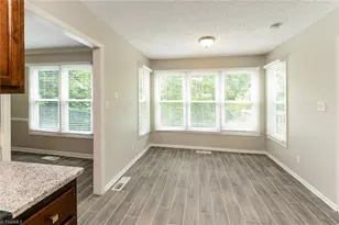 2359 Oakton Dr, Clemmons, NC 27012 - Photo 5