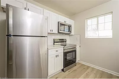 1724 Hertford Street, Greensboro, NC 27403 - Photo 7