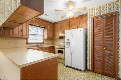 209 Dillard Street, Mebane, NC 27302 - Photo 7