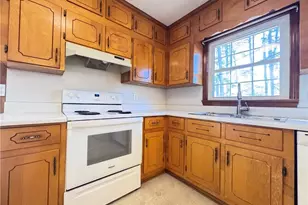 1122 Wells Cir, Asheboro, NC 27203 - Photo 9