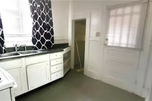 2360 Patterson Ave, Winston-Salem, NC 27105 - Photo 9