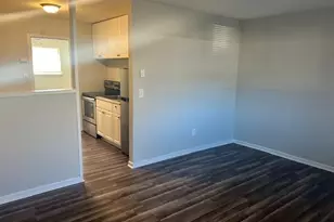 201 Woodnell St, Greensboro, NC 27405 - Photo 9