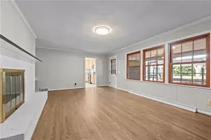 2804 W Cornwallis Dr, Greensboro, NC 27408 - Photo 15