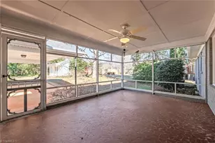 2804 W Cornwallis Dr, Greensboro, NC 27408 - Photo 11