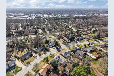 2804 W Cornwallis Drive, Greensboro, NC 27408 - Photo 37