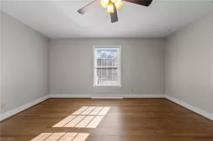 2804 W Cornwallis Dr, Greensboro, NC 27408 - Photo 17