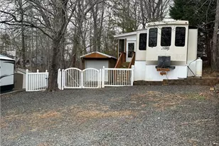 112 Sparrow Ln, New London, NC 28127 - Photo 33