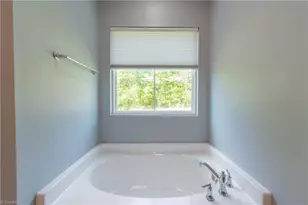 1728 Valleybrook Ct, Clemmons, NC 27012 - Photo 17