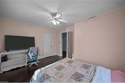 801 Whitsett Avenue, Gibsonville, NC 27249 - Photo 17