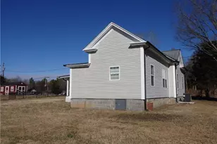 491 W Peacock Ave, Denton, NC 27239 - Photo 9