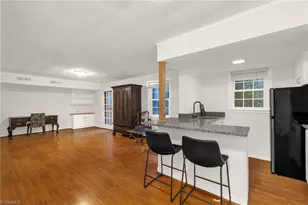 4004 Dogwood Dr, Greensboro, NC 27410 - Photo 9