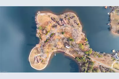 6692 Valwood Road, Conover, NC 28613 - Photo 3