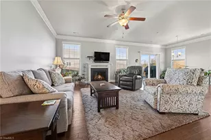 1817 Ridge Creek Dr, Kernersville, NC 27284 - Photo 9