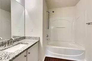 1139 Kelso Ln, Burlington, NC 27215 - Photo 7