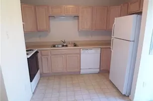 203A Nelson St, Pilot Mountain, NC 27041 - Photo 3