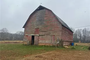 6600 Windsor Rd, Hamptonville, NC 27020 - Photo 27