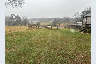 6600 Windsor Road, Hamptonville, NC 27020 - Photo 15