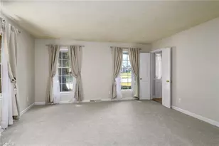 2021 Sunnybrook Dr, Burlington, NC 27215 - Photo 9