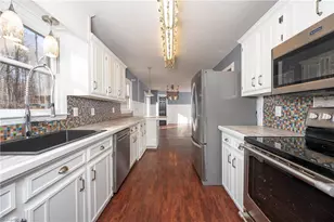 298 Apache Dr, Wallburg, NC 27107 - Photo 7