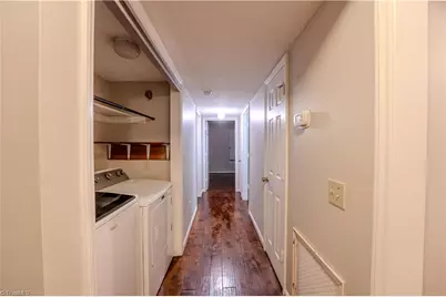 11 Meadowood Glen Way #B, Greensboro, NC 27409 - Photo 7