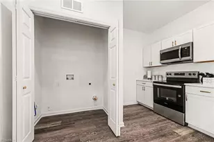 1601 E Green Dr, High Point, NC 27260 - Photo 7